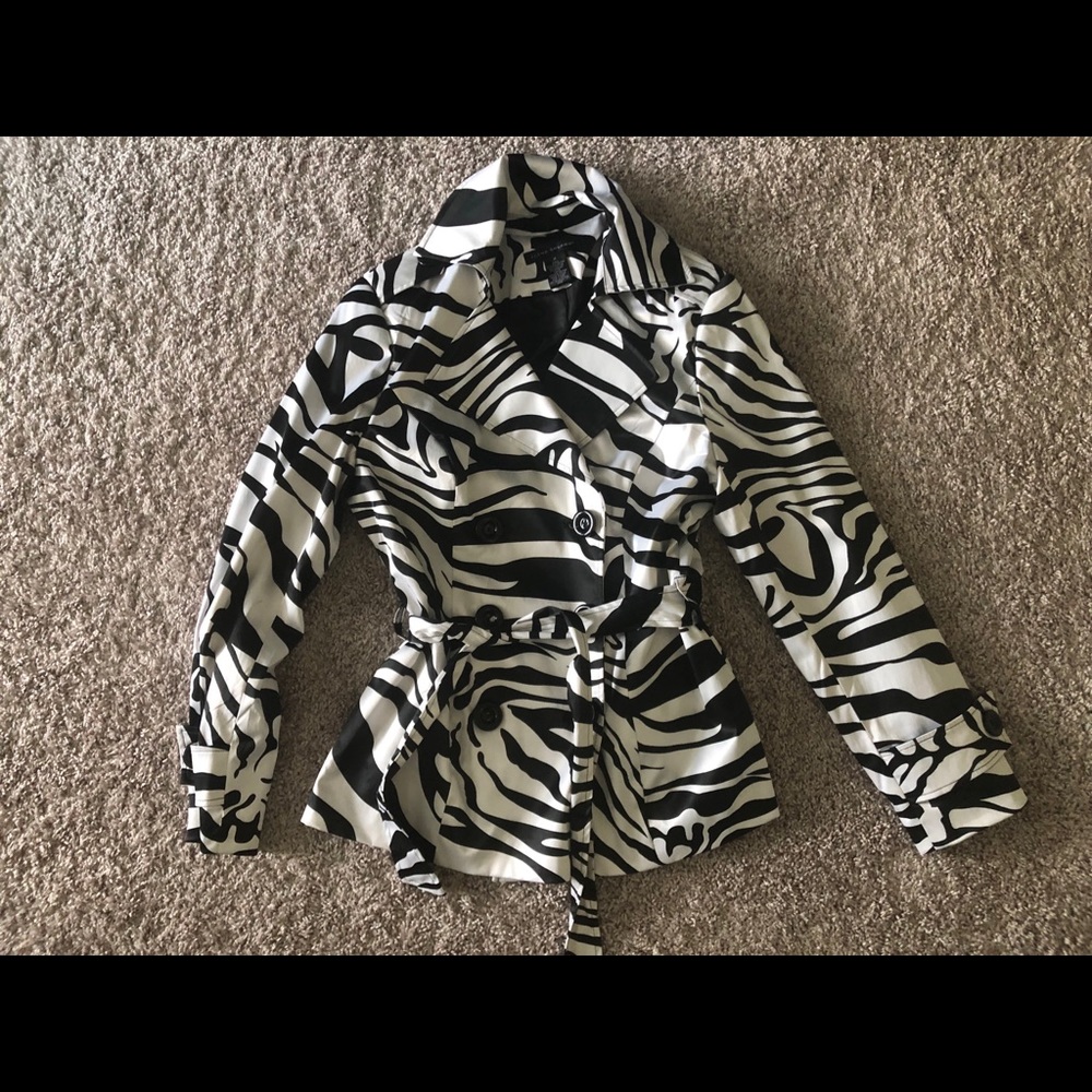 Elena Solano belted double breasted zebra blazer